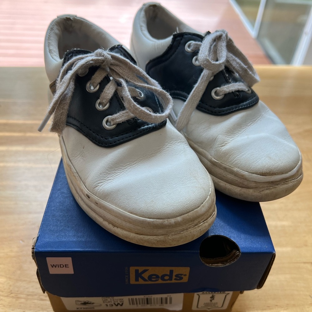 Keds School Days Leather Oxford Navy/white Sz 13 Wide